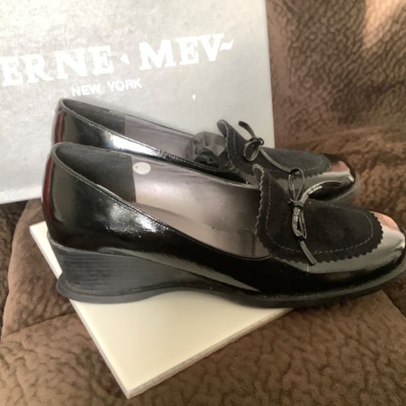 Berne Mev Black Wedge Shoes, Size 7 - Picture 3 of 9